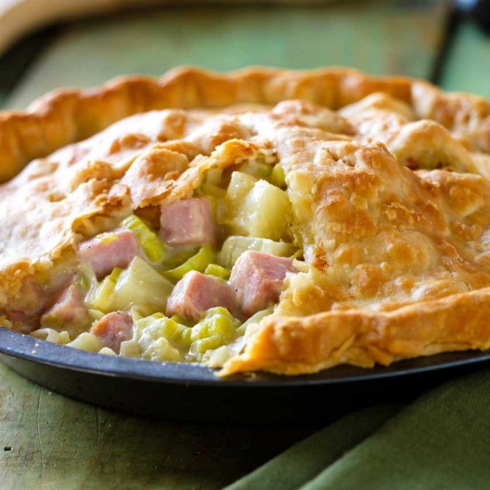 Chicken and Leek Pie Filling Bowl