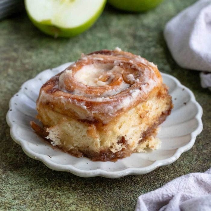 Cinnamon Pear Protein Oats
